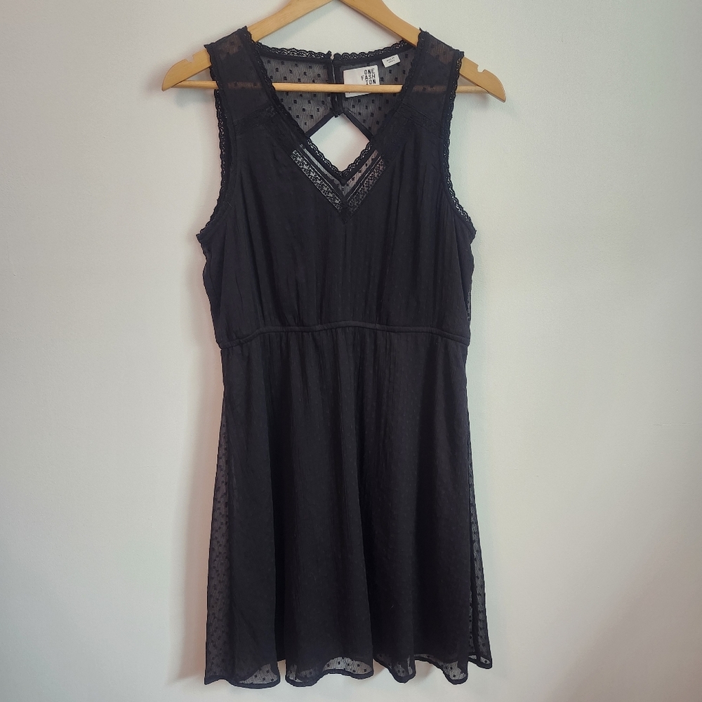 NWOT Vero Moda lacy black dress